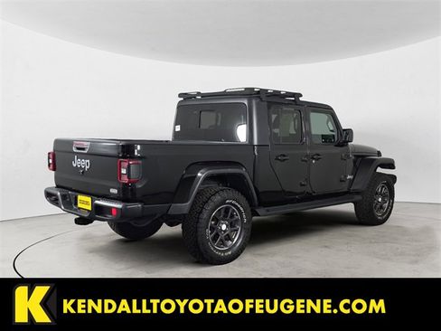 Used 2020 Jeep Gladiator Overland image 5