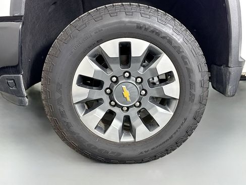 Used 2024 Chevrolet Silverado 2500 Custom w/ Custom Value Package image 28