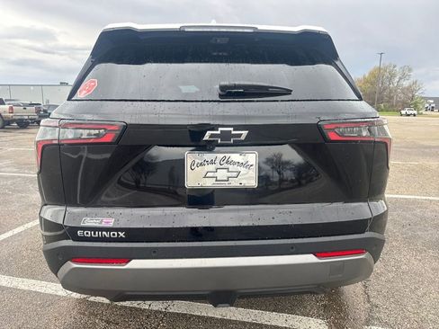 New 2026 Chevrolet Equinox LT w/ Convenience Package II image 5