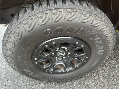 Used 2022 Ford Bronco Wildtrak image 18