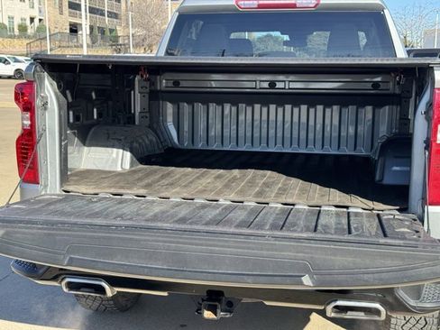 Used 2023 Chevrolet Silverado 1500 Custom Trail Boss w/ LPO, Dark Essentials Package image 29