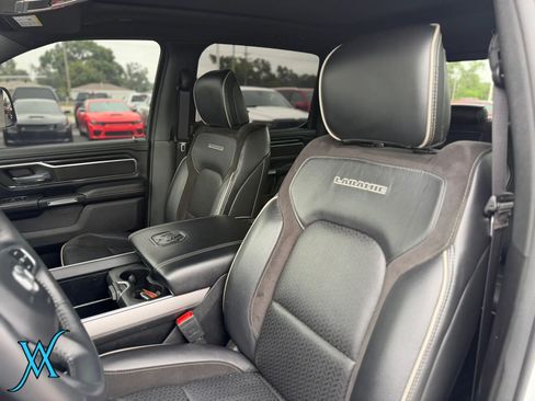 Used 2024 RAM 1500 Laramie AWD/4WD image 14