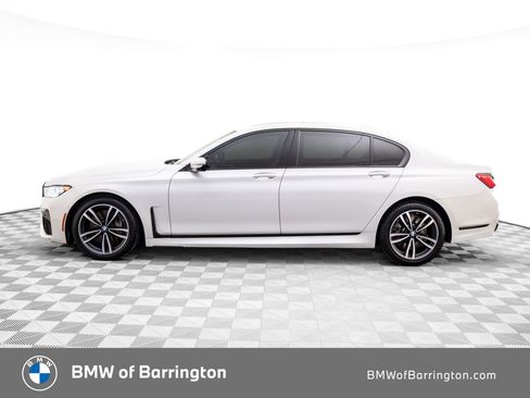 Used 2020 BMW 750i xDrive image 2