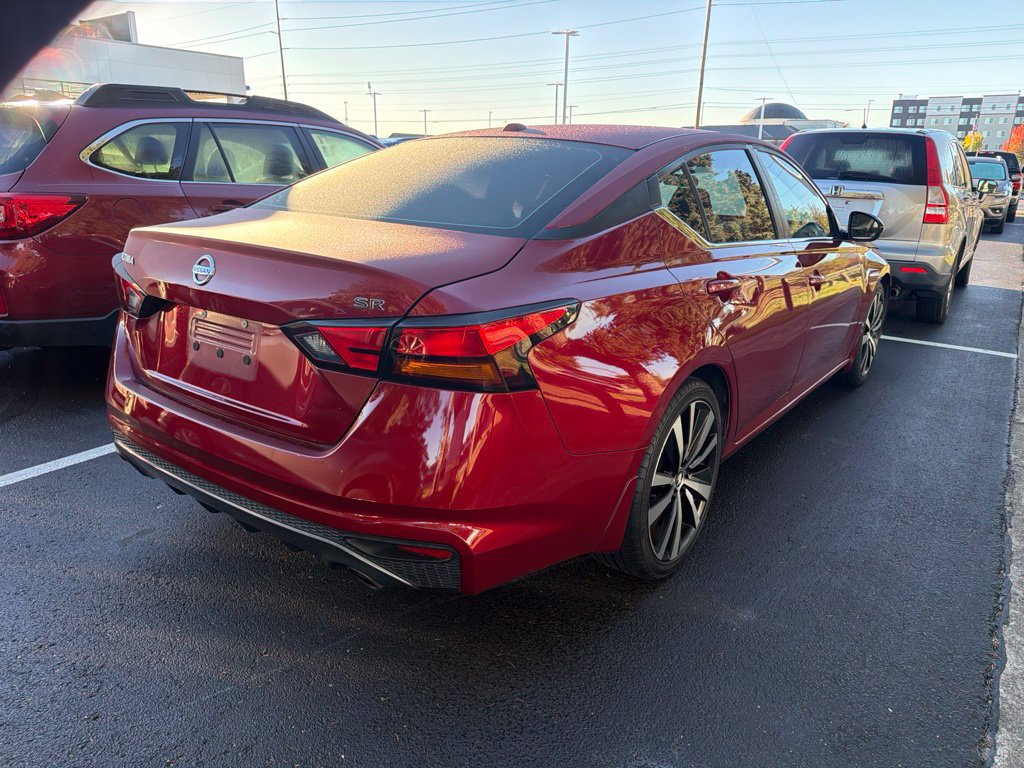 Used 2019 Nissan Altima 2.5 SR FWD image 3