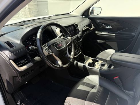 Used 2022 GMC Terrain Denali w/ Denali Premium Package AWD/4WD image 17