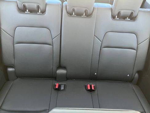 Used 2025 Nissan Pathfinder SL w/ Cargo Package FWD image 16