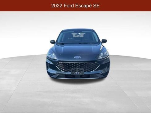 Used 2022 Ford Escape SE FWD image 2
