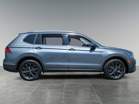 Used 2024 Volkswagen Tiguan SE image 6