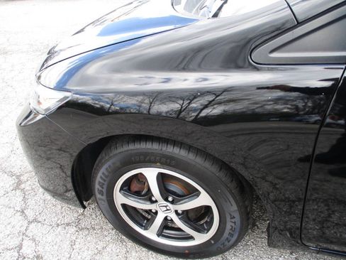 Used 2015 Honda Civic SE image 13