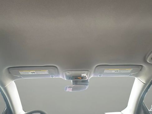 Used 2023 Chevrolet Malibu LT image 18