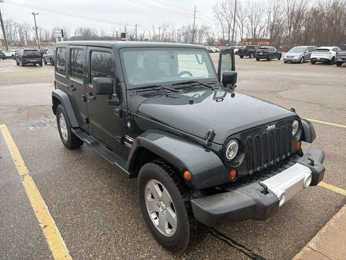 Used 2012 Jeep Wrangler Unlimited Sahara w/ Connectivity Group image 2