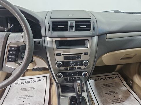 Used 2010 Ford Fusion SE image 18