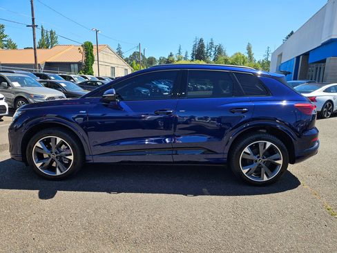 Used 2023 Audi Q4 e-tron Premium Plus w/ Premium Plus AWD/4WD image 2