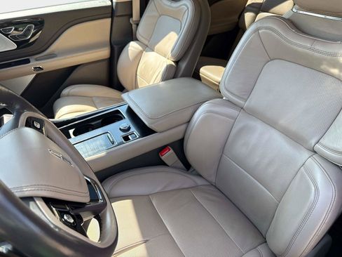 Used 2022 Lincoln Aviator Reserve w/ Equipment Group 201A image 21