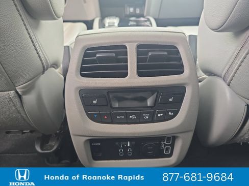 Used 2021 Honda Pilot Touring image 27