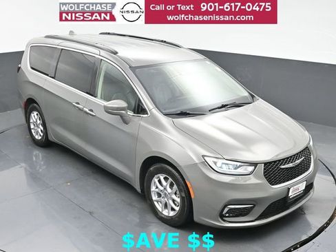 Used 2022 Chrysler Pacifica Touring-L image 34