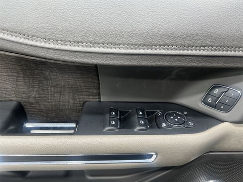 Used 2019 Ford Expedition Limited image 13