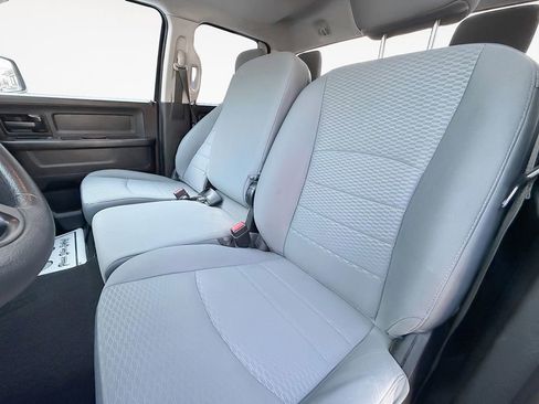 Used 2019 RAM 1500 Express AWD/4WD image 18