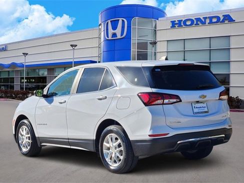 Used 2022 Chevrolet Equinox LT image 4