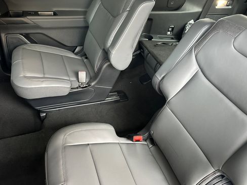 New 2026 Ford Explorer Active w/ Active Comfort Package image 11