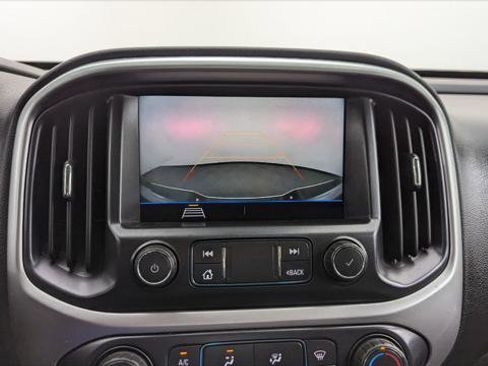 Used 2021 Chevrolet Colorado LT w/ Fleet Safety Package image 21