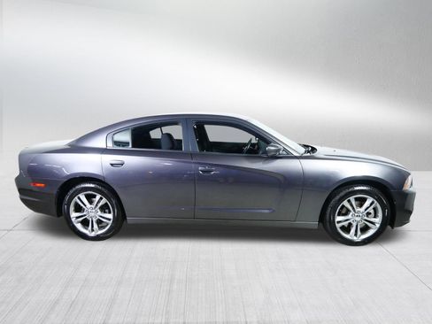 Used 2014 Dodge Charger SE AWD/4WD image 8
