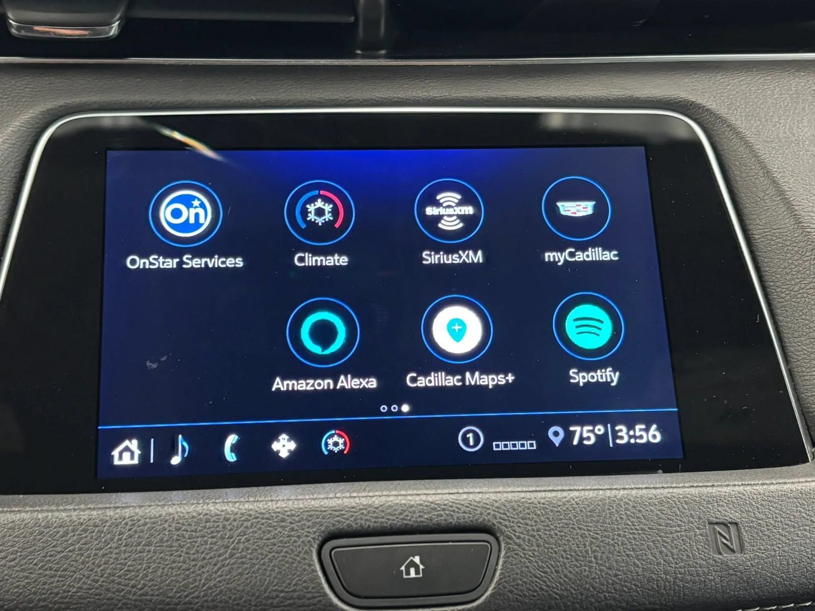 Used 2020 Cadillac XT4 Premium Luxury w/ Technology Package FWD image 42