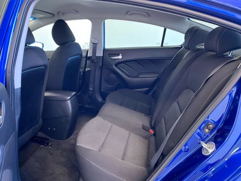 Used 2017 Kia Forte LX FWD image 31
