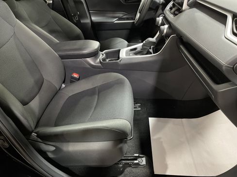 Used 2024 Toyota RAV4 LE image 12