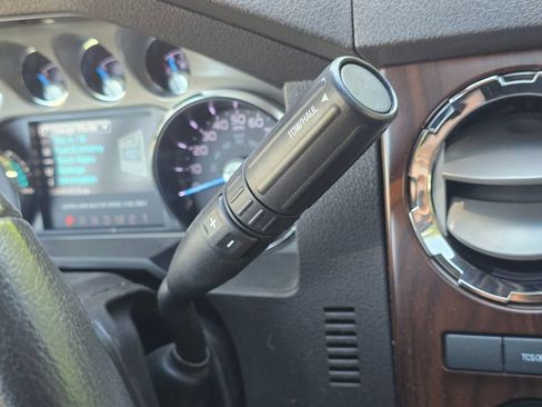 Used 2013 Ford F350 Lariat w/ Lariat Ultimate Pkg AWD/4WD image 41