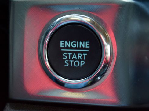 Certified 2025 Ford F250 King Ranch w/ Tremor Off-Road Package image 15