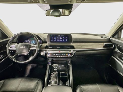 Used 2022 Kia Telluride EX w/ EX Premium Package FWD image 3