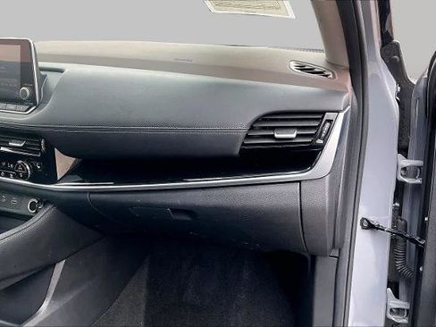 Certified 2023 Nissan Rogue SL AWD/4WD image 19