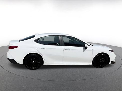 Used 2026 Toyota Camry SE FWD image 15