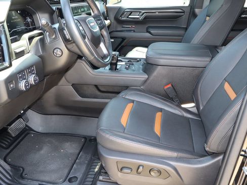 Used 2023 GMC Sierra 1500 AT4 w/ AT4 Premium Package AWD/4WD image 16