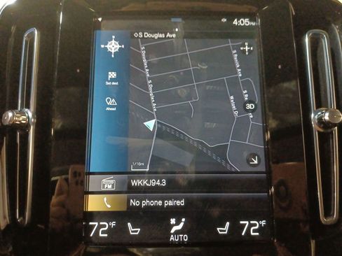 Used 2022 Volvo XC40 T5 R-Design image 20