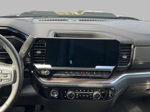 Used 2024 Chevrolet Silverado 1500 LT Trail Boss image 17