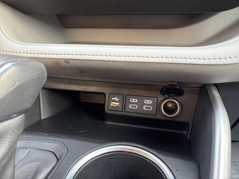 Certified 2023 Toyota Highlander LE image 20