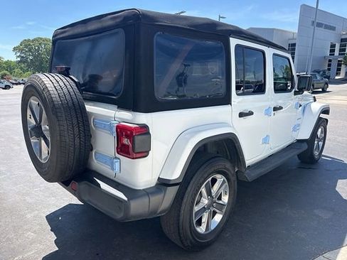 Used 2020 Jeep Wrangler Unlimited Sahara image 4