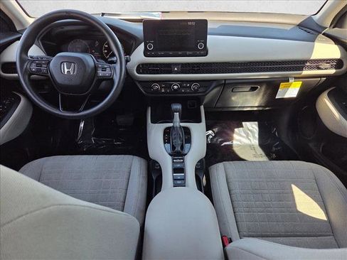 Used 2023 Honda HR-V LX image 17