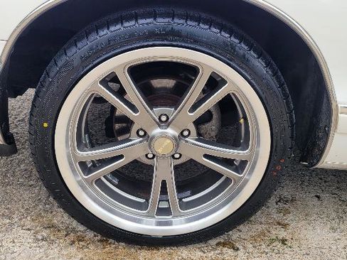 Used 1993 Chevrolet Caprice Classic LS image 25