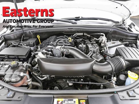 Used 2024 Dodge Durango GT RWD image 7