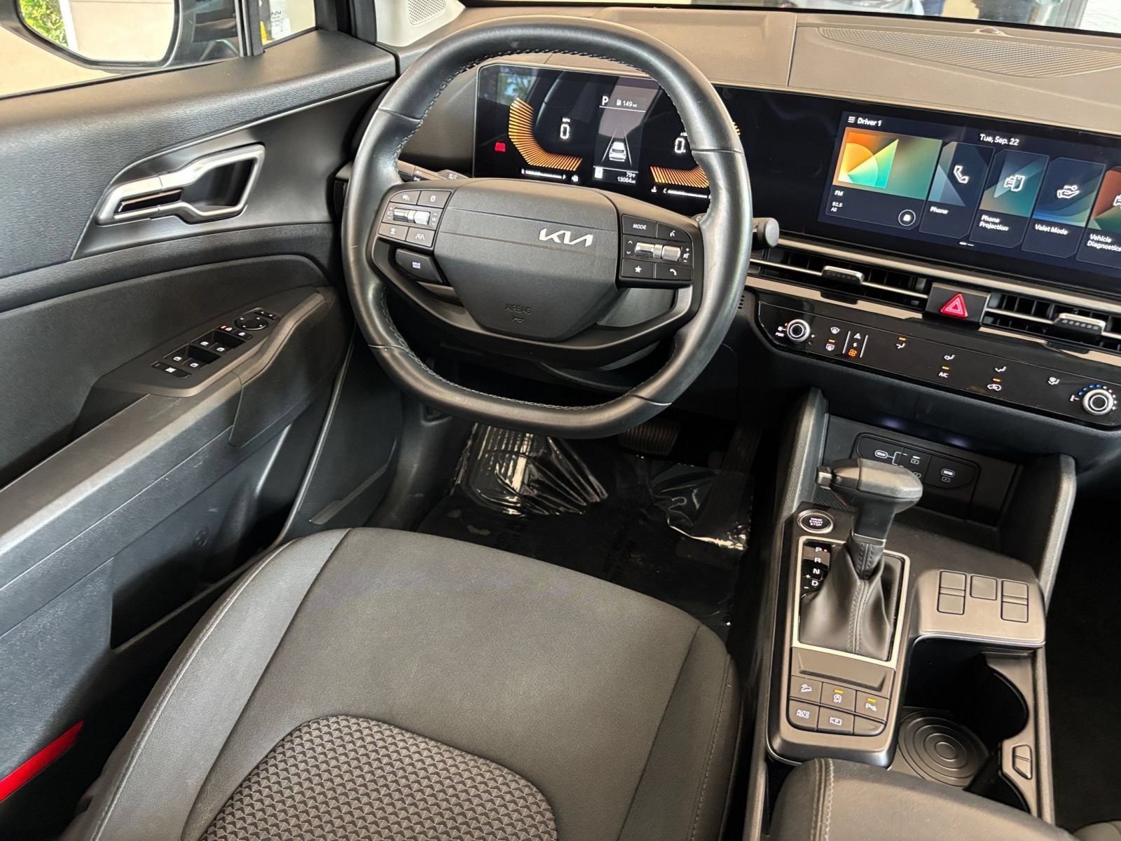 Used 2026 Kia Sportage LX FWD image 33