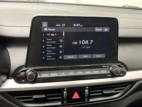 Used 2019 Kia Forte LXS FWD image 14
