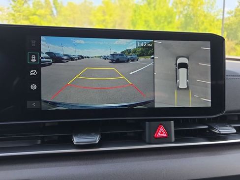 New 2026 Kia Carnival SX FWD image 13