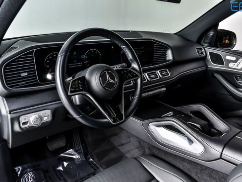 Used 2025 Mercedes-Benz GLE 450 4MATIC image 18