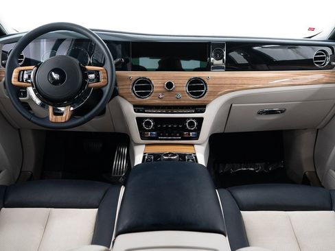 Certified 2022 Rolls-Royce Ghost image 32