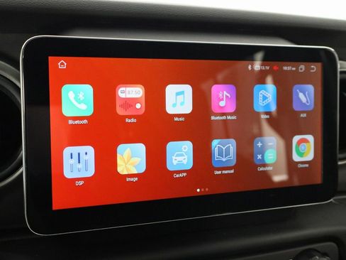 Used 2021 Jeep Wrangler Unlimited Sport image 29