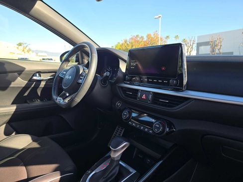 Used 2024 Kia Forte GT-Line image 10