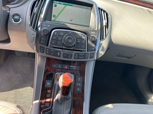 Used 2012 Buick LaCrosse Touring image 9